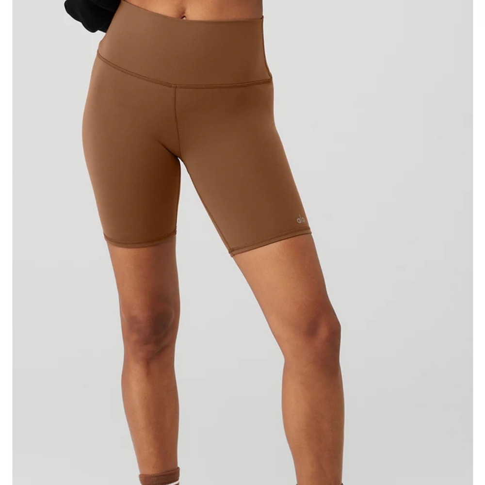Alo Yoga 7 inch high waisted biker short